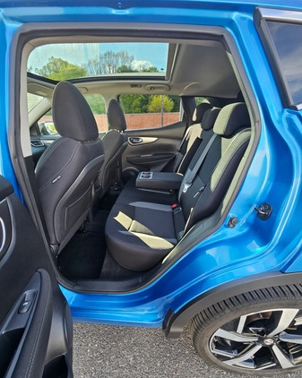 Nissan Qashqai cena 79900 przebieg: 80000, rok produkcji 2018 z Warszawa małe 254